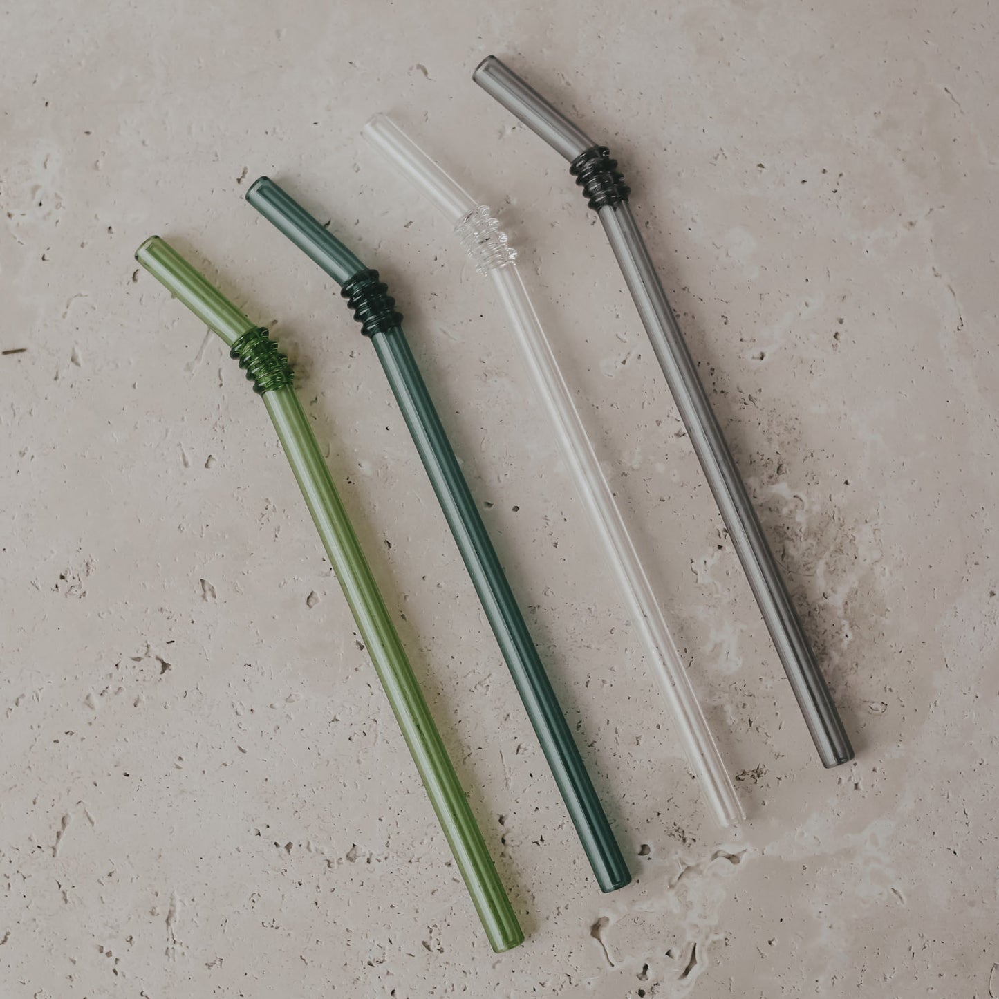 Glass straws bent 20cm green in a set of 4