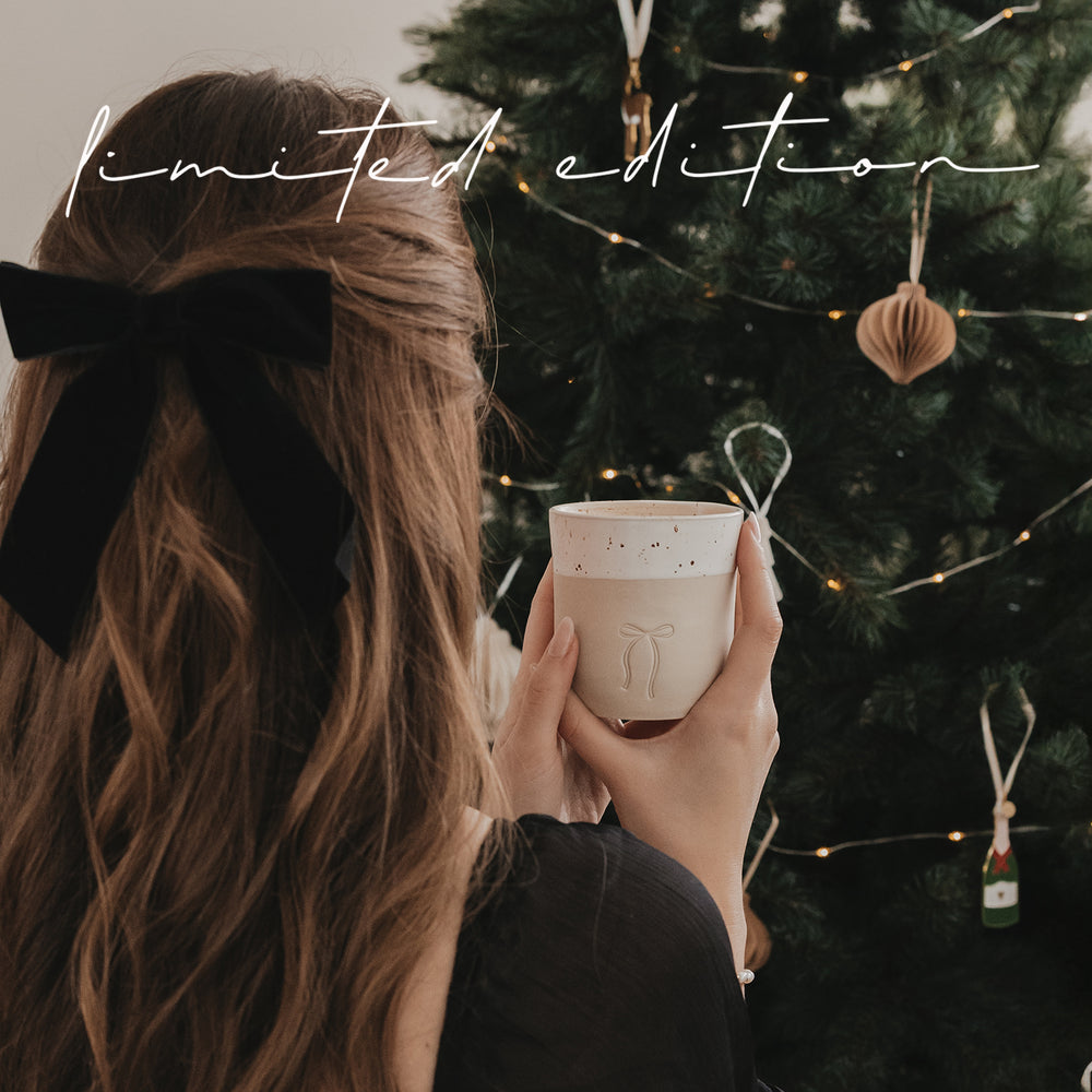 Limitierter Becher Schleife