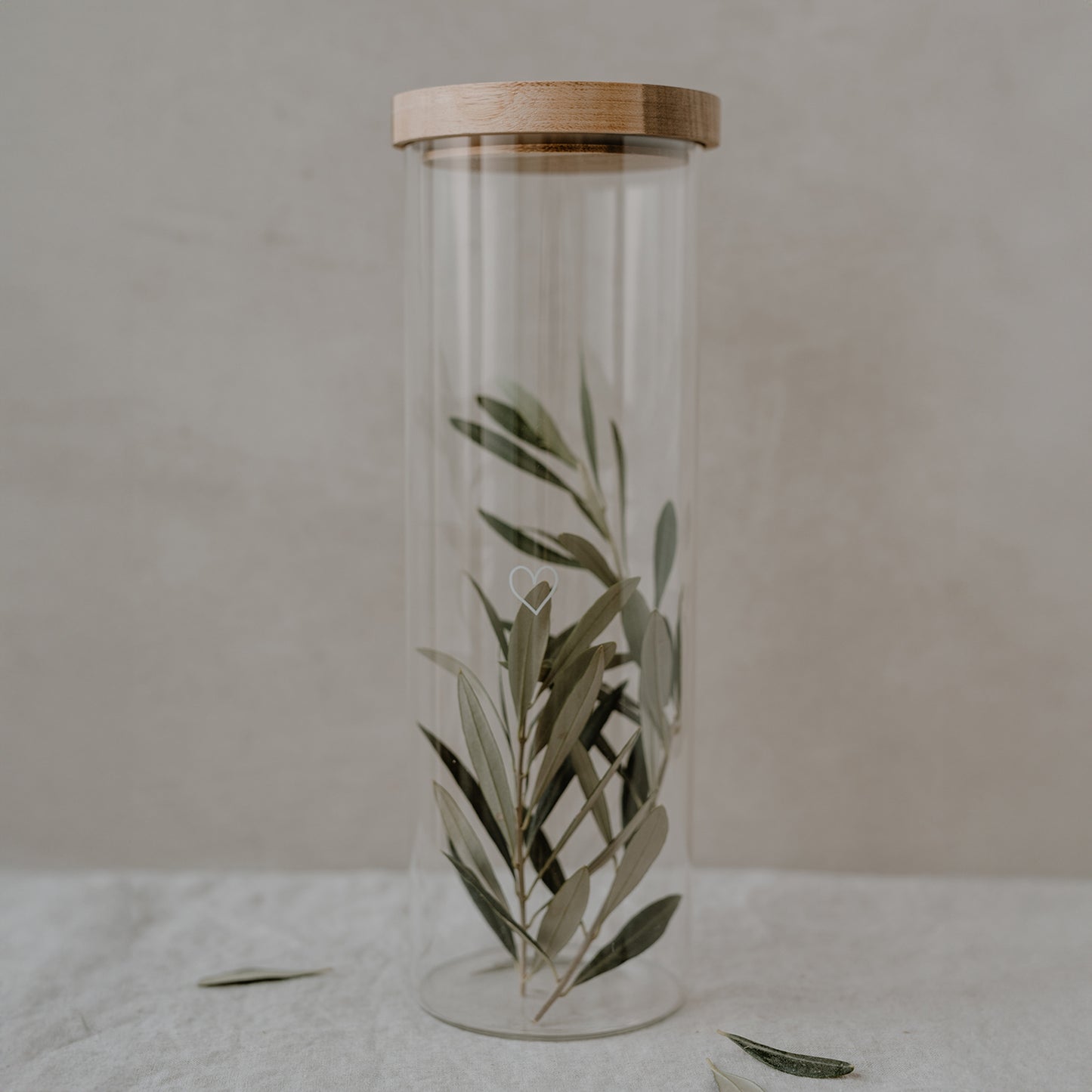 Bocaux de réserve en forme de cœur en lot