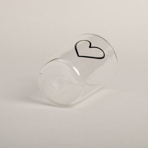 Verre à boire cœur noir