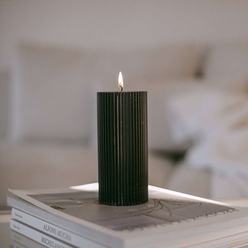 Blockkerze Rillen 70 x 150 schwarz | Eulenschnitt 