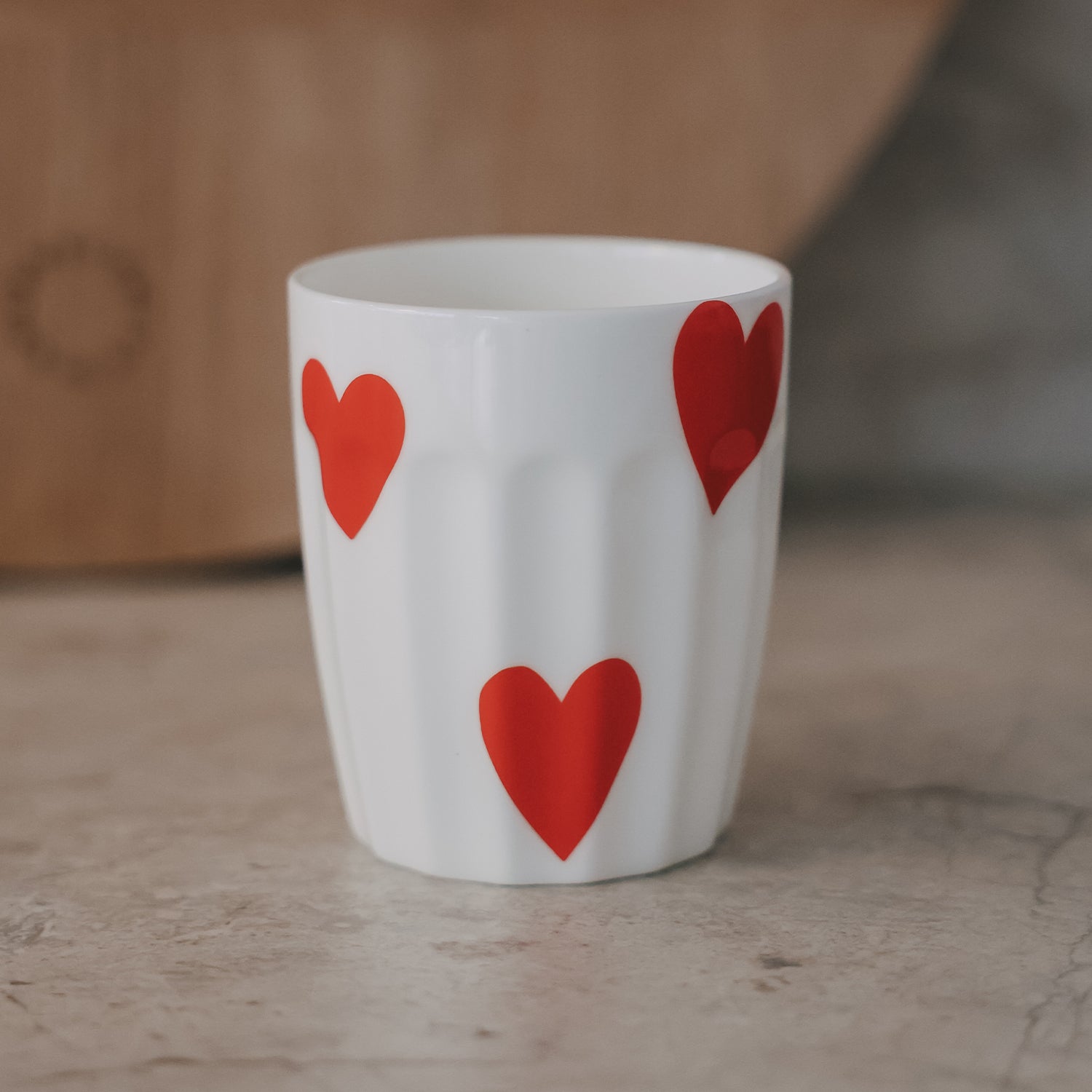 Fine Bone Becher rot – große Herzen