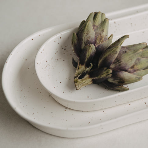Artischocke in der weißen Steingut-Servierschale Calma