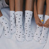 Weiße Socken mit schwarzen Herzen im Familienlook von Eulenschnitt