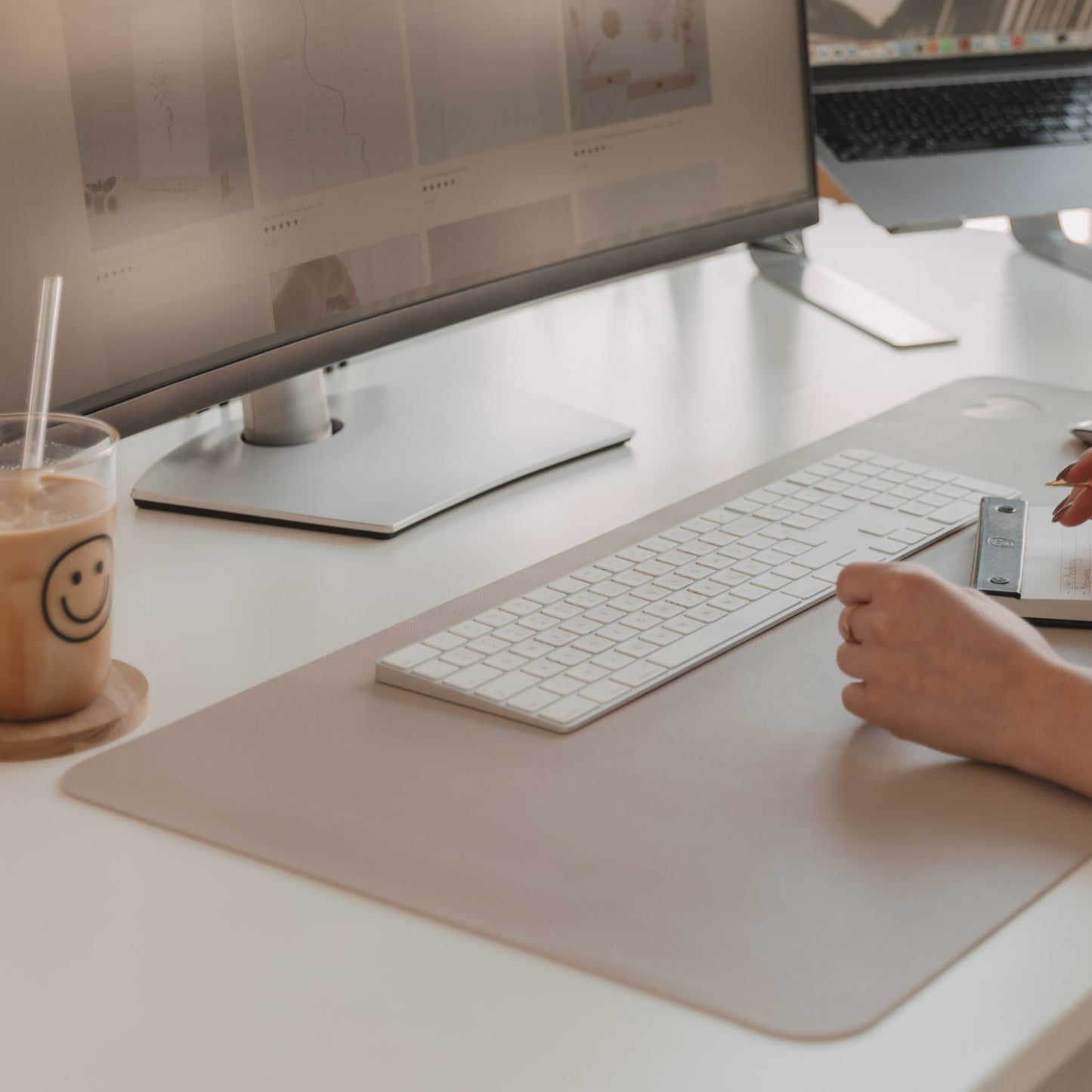 Schreibtischunterlage Herz beige | Eulenschnitt 