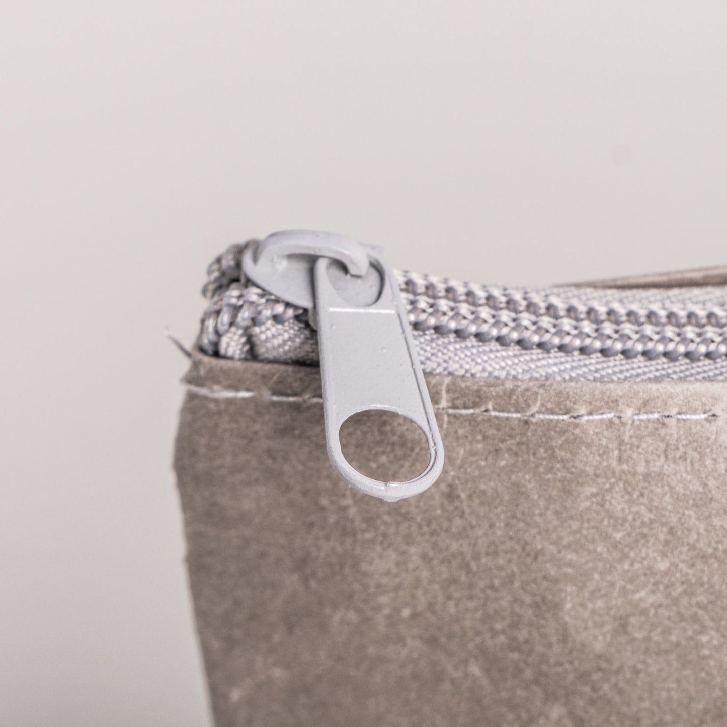 Kosmetiktasche Herz grau | Eulenschnitt 