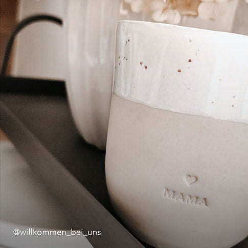 Gobelet en grès Mama