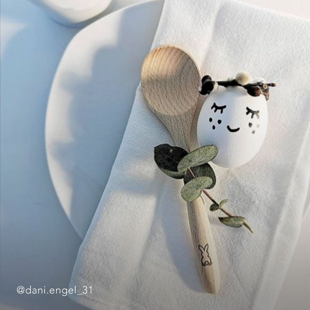 Set de 4 cuillères en bois de Pâques