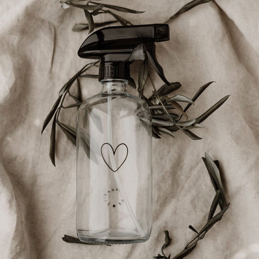 Flacon vaporisateur coeur transparent 500ml