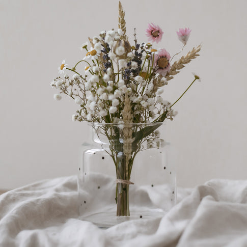 Vase en verre à pois