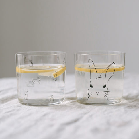 Verre à boire lapin noir