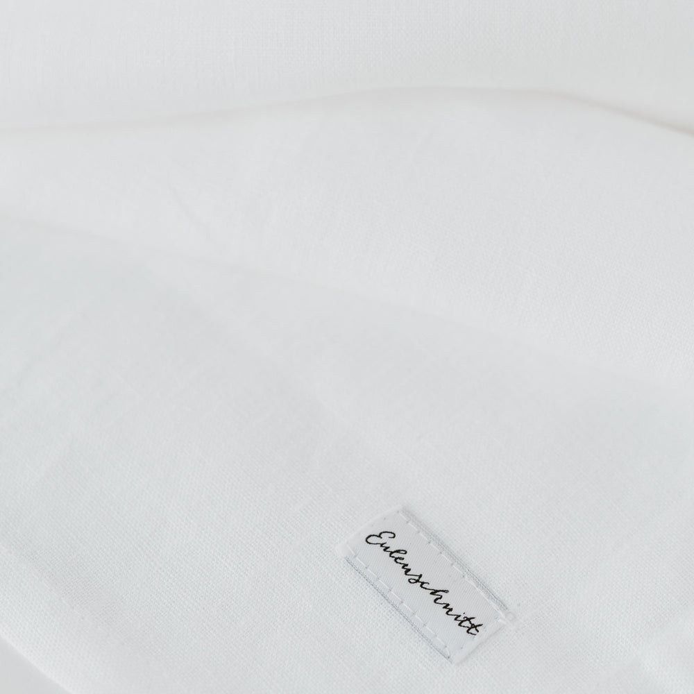 Chemin de table en lin blanc