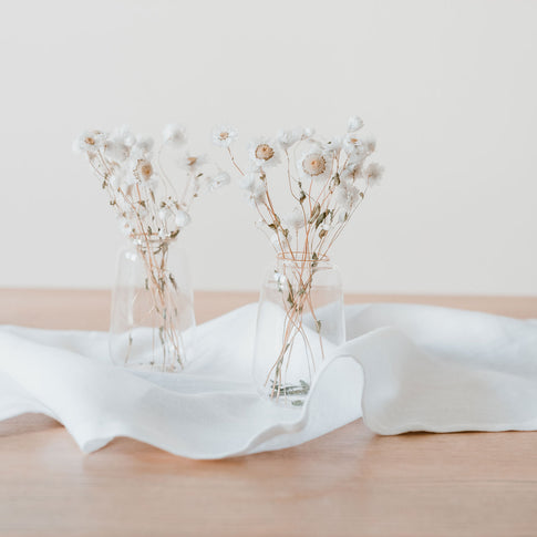 Chemin de table en lin blanc