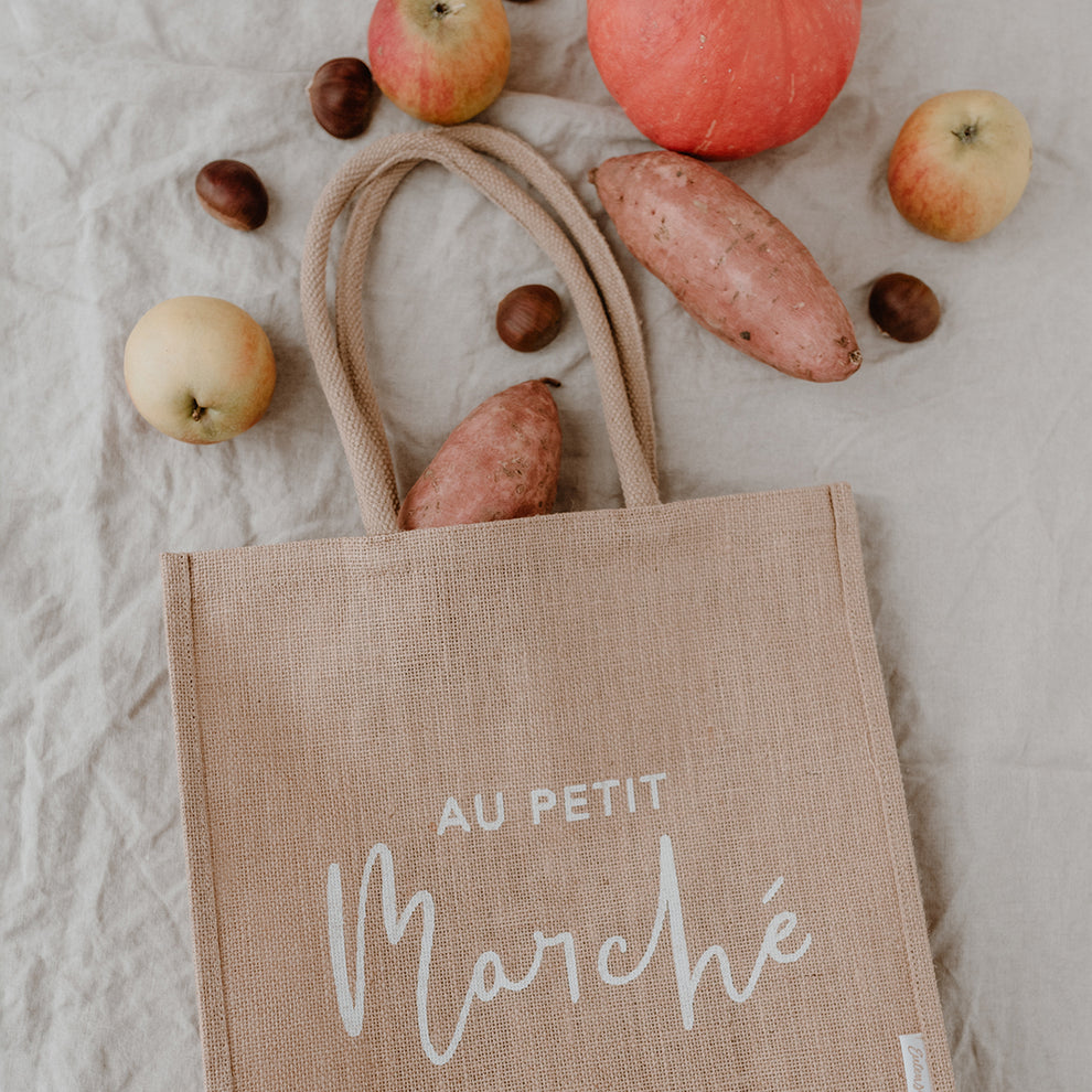 Cabas en jute au petit marché